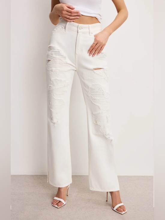 Good American Denim - Good American Khloe Jeans White Distressed Flare 2/26 NWT- Flawed